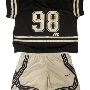Nike Black & White Shorts & A2Z Cropped Top Tee Shirt Sporty Soccer Sz S